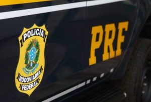 Homem é preso na Paraíba com mais de 8 mil maços de cigarro contrabandeados Homem é preso na Paraíba com mais de 8 mil maços de cigarro contrabandeados