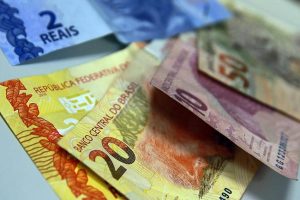 Mercado reduz previsão da inflação para abaixo do teto da meta Mercado reduz previsão da inflação para abaixo do teto da meta
