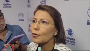 Deputada chama prefeito de “traidor”, apoia Nabor e Lucas, mas não fecha a chapa Deputada chama prefeito de “traidor”, apoia Nabor e Lucas, mas não fecha a chapa