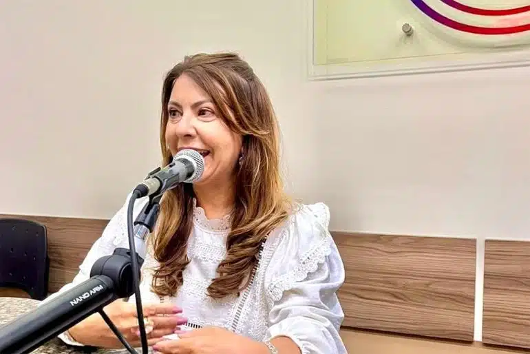 pais atípicos e o desafio das crises