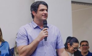 Léo Bezerra reafirma gratidão a Cícero Lucena e João Azevêdo Léo Bezerra reafirma gratidão a Cícero Lucena e João Azevêdo