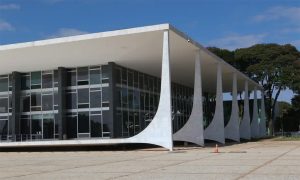 R$ 164 bilhões em 2025 R$ 164 bilhões em 2025