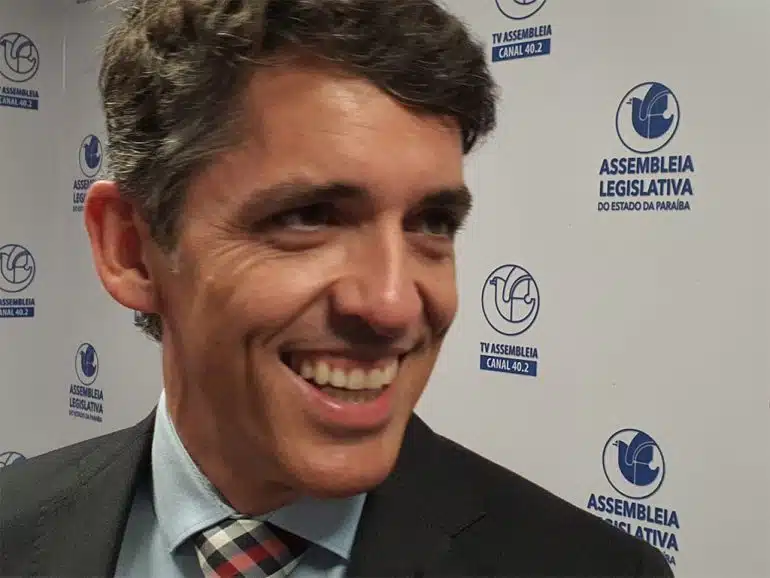 Romero exalta atuação de deputado campinense em favor das entidades filantrópicas tovar correia