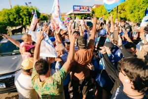 Cícero Lucena e candidatos ao Senado fazem campanha no Sertão Cícero Lucena e candidatos ao Senado fazem campanha no Sertão