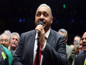 Disputa eleitoral tem nomes e slogans inusitados Disputa eleitoral tem nomes e slogans inusitados