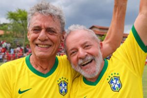 Muitas capitais têm atos pró-Lula uma semana antes do segundo turno Muitas capitais têm atos pró-Lula uma semana antes do segundo turno