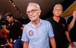 “A gente aprende, não se amargura e vai pra frente” “A gente aprende, não se amargura e vai pra frente”