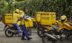 AliExpress e Correios firmam acordo para acelerar entregas no Brasil AliExpress e Correios firmam acordo para acelerar entregas no Brasil