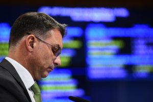 emails indicam que ele dividia conta com suspeito de lavar dinheiro do INSS emails indicam que ele dividia conta com suspeito de lavar dinheiro do INSS