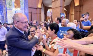 No santuário de Aparecida, Alckmin pede isenção da Justiça Eleitoral No santuário de Aparecida, Alckmin pede isenção da Justiça Eleitoral
