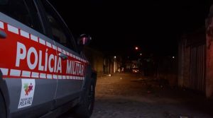 Homem armado rouba motocicleta e celular durante assalto na Zona Sul de João Pessoa Homem armado rouba motocicleta e celular durante assalto na Zona Sul de João Pessoa