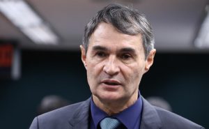 Romero Rodrigues divulga carta de agradecimento aos eleitores Romero Rodrigues divulga carta de agradecimento aos eleitores